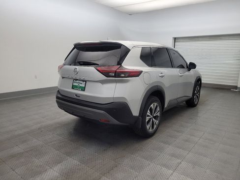 Used 2021 Nissan Rogue SV FWD image 9