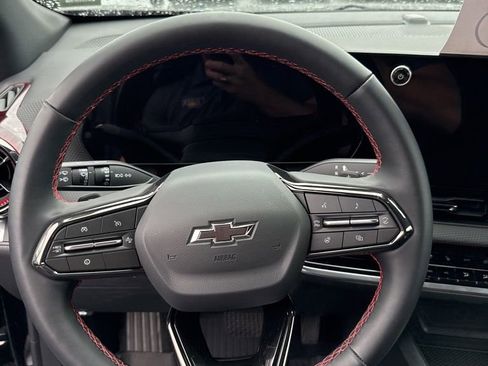 Certified 2026 Chevrolet Equinox RS w/ Convenience Package III image 3