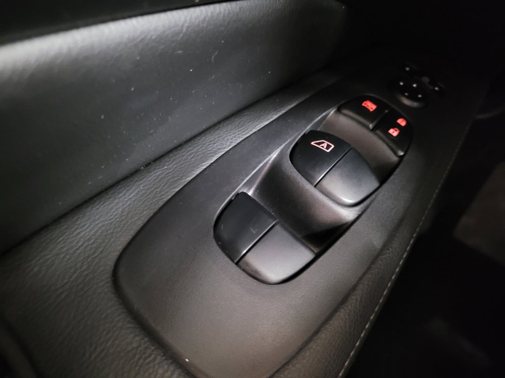 Used 2019 Nissan Pathfinder S AWD/4WD image 27