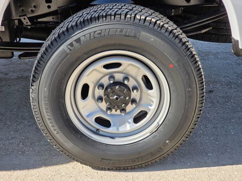 New 2026 Ford F250 XL w/ Snow Plow Prep Package image 12