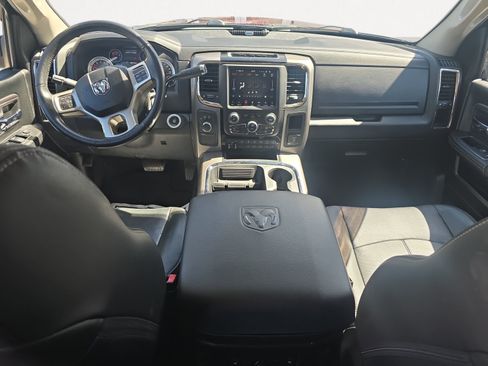 Used 2018 RAM 2500 Laramie w/ Sport Appearance Group AWD/4WD image 3