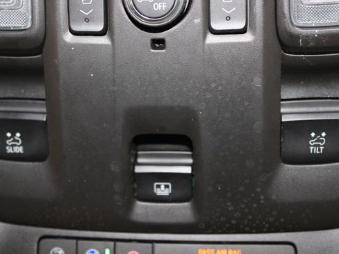 Used 2024 Cadillac Escalade ESV Sport RWD image 52