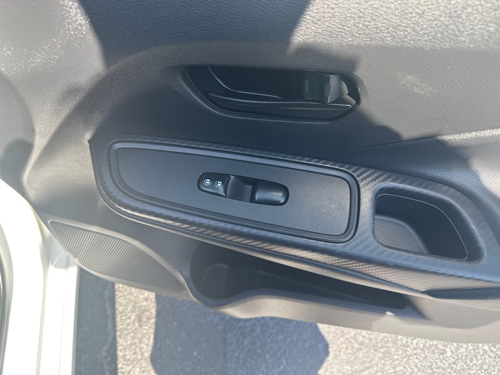 Used 2020 Nissan Versa S FWD image 12