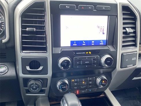 Certified 2019 Ford F150 Lariat w/ Equipment Group 502A Luxury image 62