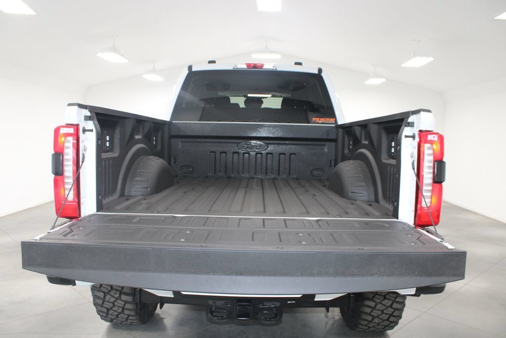 New 2026 Ford F250 XLT w/ XLT Premium Package AWD/4WD image 25