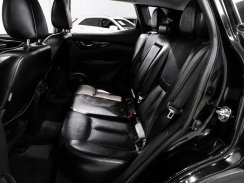 Used 2019 Nissan Rogue Sport SL w/ Premium Package image 44