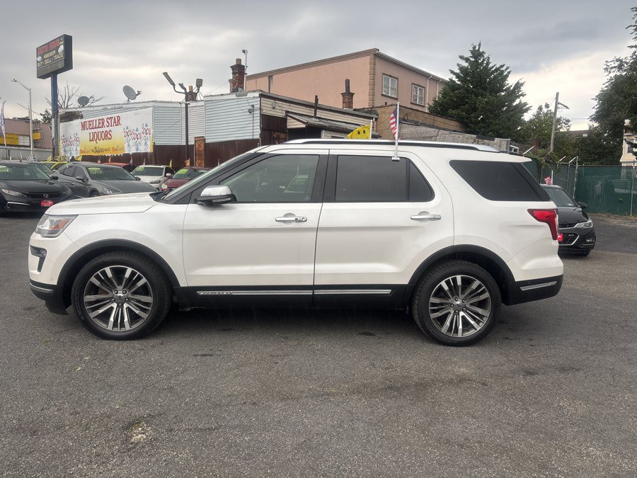 Used 2018 Ford Explorer Platinum AWD/4WD image 4