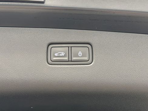 Used 2024 Genesis GV70 2.5T AWD/4WD image 29