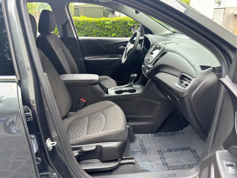 Used 2019 Chevrolet Equinox LT FWD image 14