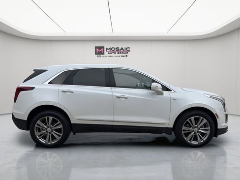 Used 2024 Cadillac XT5 Premium Luxury image 9