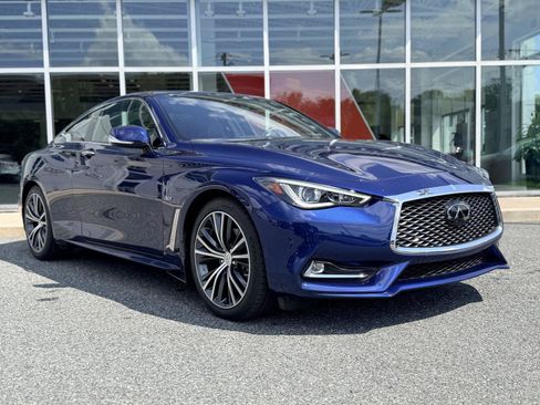 Used 2019 INFINITI Q60 3.0t Luxe w/ Essential Package AWD/4WD image 8