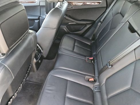 Used 2023 Porsche Macan Turbo image 28