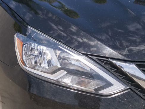 Used 2016 Nissan Sentra SV FWD image 4