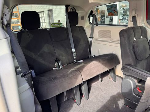 Used 2012 Dodge Grand Caravan Crew w/ Crew Value Pkg image 29