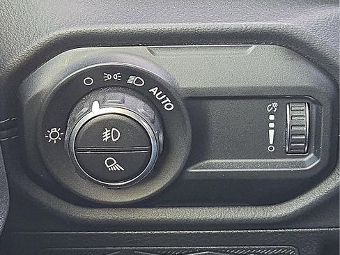 New 2025 Jeep Gladiator High Tide image 22