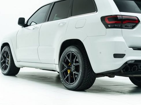 Used 2021 Jeep Grand Cherokee Trackhawk AWD/4WD image 19