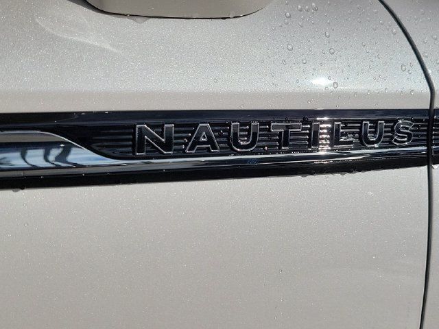 Certified 2019 Lincoln Nautilus Black Label FWD image 12