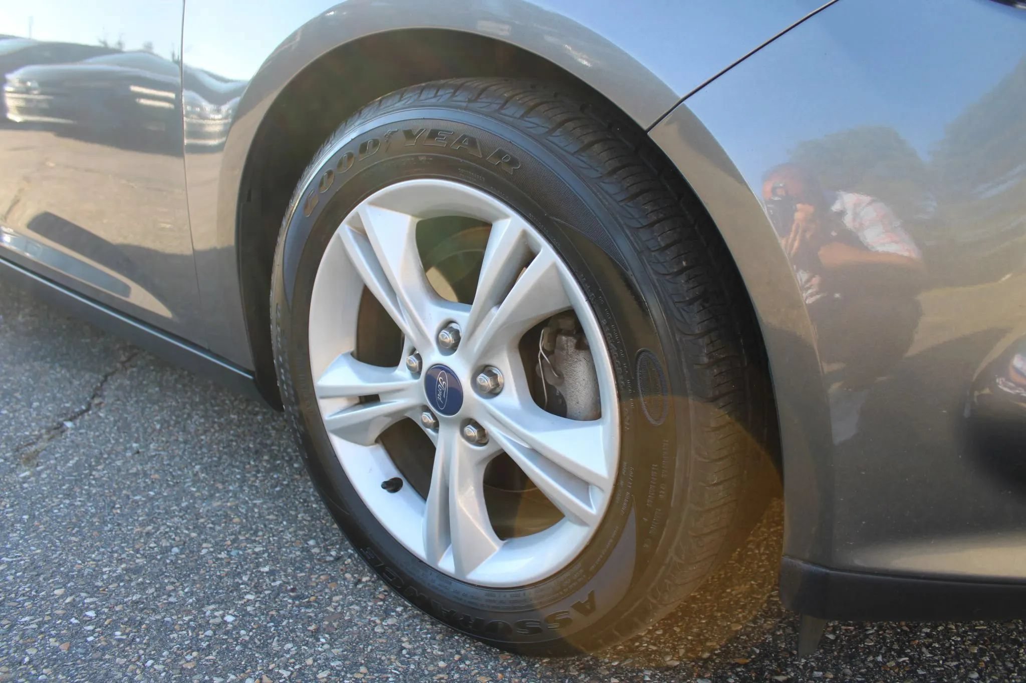 Used 2013 Ford Focus SE FWD image 23