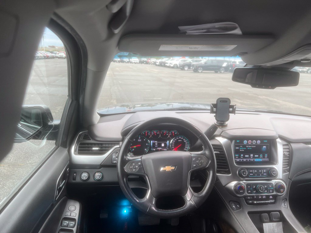 Used 2018 Chevrolet Suburban LT AWD/4WD image 7
