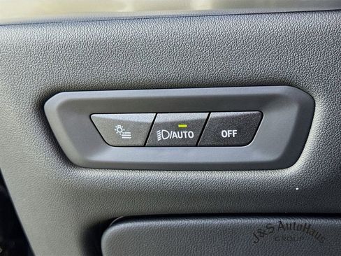 Used 2025 BMW X5 xDrive40i w/ M Sport Package image 10