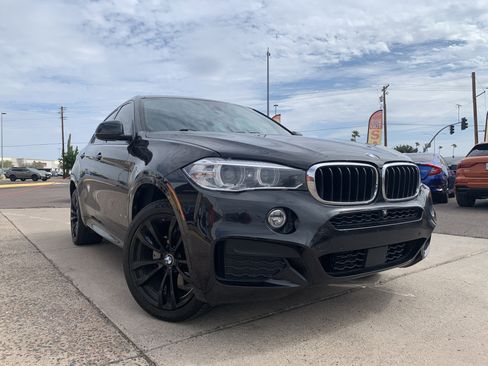 Used 2019 BMW X6 sDrive35i w/ M Sport Package image 3