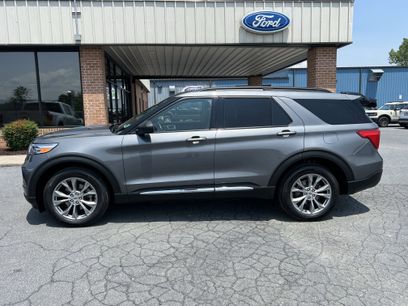 Used 2022 Ford Explorer XLT w/ Equipment Group 202A