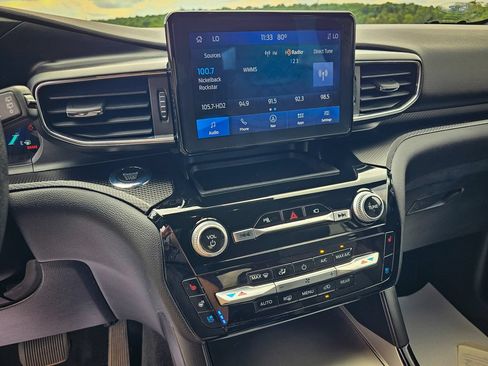 Used 2022 Ford Explorer ST w/ Equipment Group 401A AWD/4WD image 22