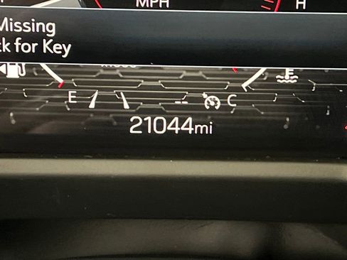 Used 2025 GMC Acadia Elevation image 53