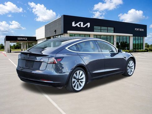 Used 2018 Tesla Model 3 Performance AWD/4WD image 5