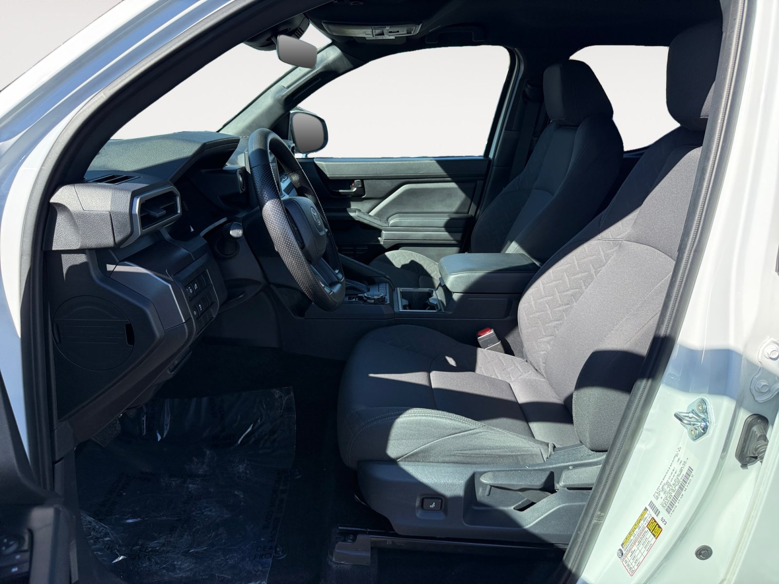 Used 2025 Toyota Tacoma SR5 AWD/4WD image 10