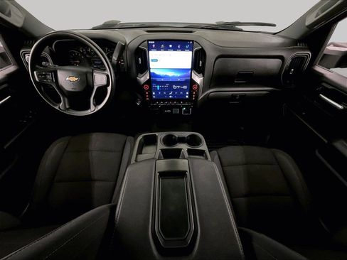 Used 2024 Chevrolet Silverado 2500 Custom w/ Custom Value Package image 14