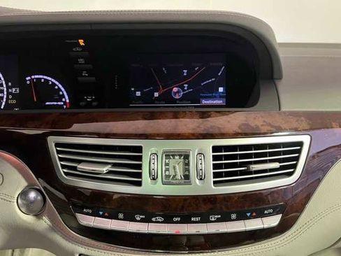 Used 2012 Mercedes-Benz S 63 AMG image 11