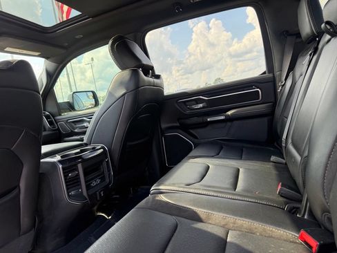Used 2022 RAM 1500 Laramie AWD/4WD image 18