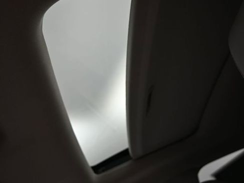 Used 2024 Honda HR-V EX-L image 18