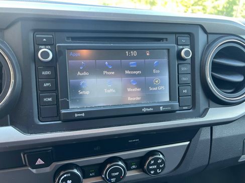 Used 2019 Toyota Tacoma SR5 RWD image 14