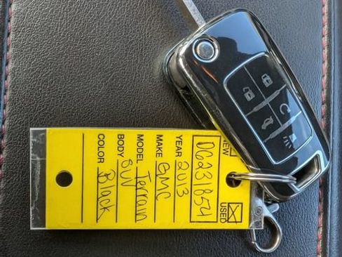 Used 2013 GMC Terrain SLT w/ Safety Package AWD/4WD image 12