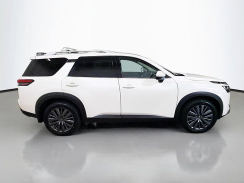 Used 2023 Nissan Pathfinder SL w/ SL Premium Package AWD/4WD image 10