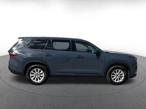 Used 2025 Toyota Grand Highlander FWD image 13