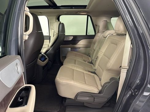 New 2024 Lincoln Navigator L Reserve image 31
