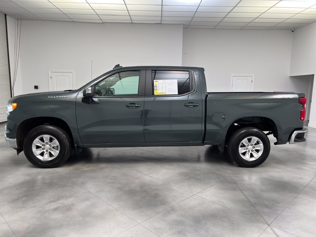 Used 2025 Chevrolet Silverado 1500 LT AWD/4WD image 5