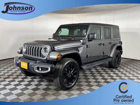 Certified 2025 Jeep Wrangler Unlimited Sahara AWD/4WD image 1