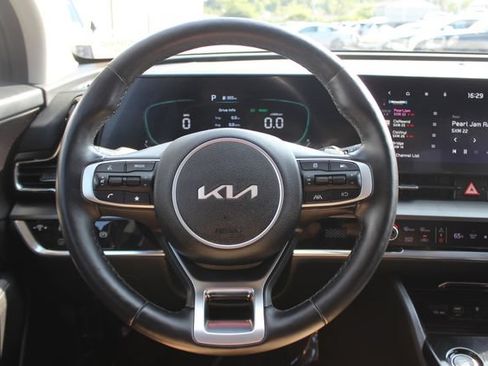 Used 2023 Kia Sportage EX AWD/4WD image 15