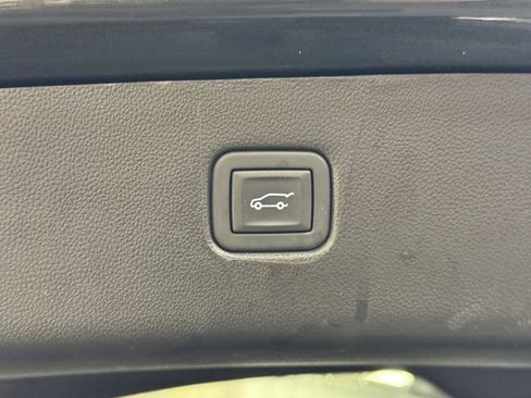 Used 2020 Chevrolet Blazer RS w/ LPO, Floor Liner Package image 35