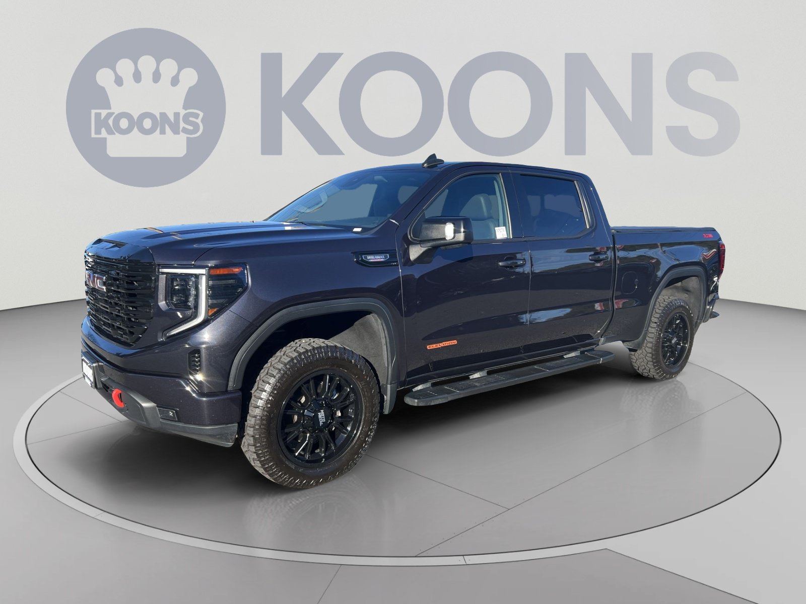 Used 2023 GMC Sierra 1500 Elevation w/ Elevation Premium Package AWD/4WD image 1