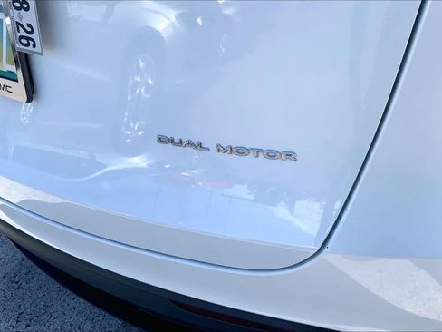 Used 2023 Tesla Model Y Long Range AWD/4WD image 7
