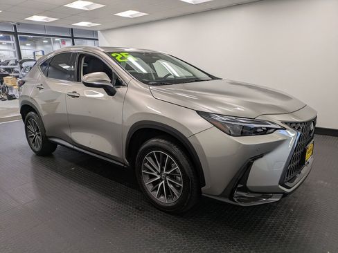 Used 2025 Lexus NX 350 AWD image 3