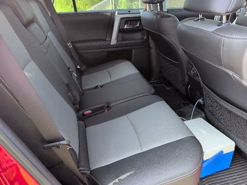 Used 2023 Toyota 4Runner SR5 Premium w/ Moonroof Package AWD/4WD image 11