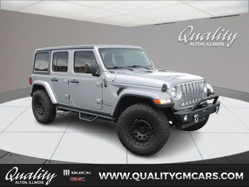 Used 2021 Jeep Wrangler Unlimited Sahara AWD/4WD image 1