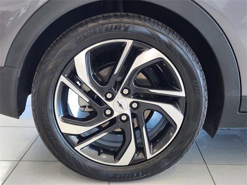 Used 2023 Chevrolet Bolt LT w/ Infotainment Package image 14