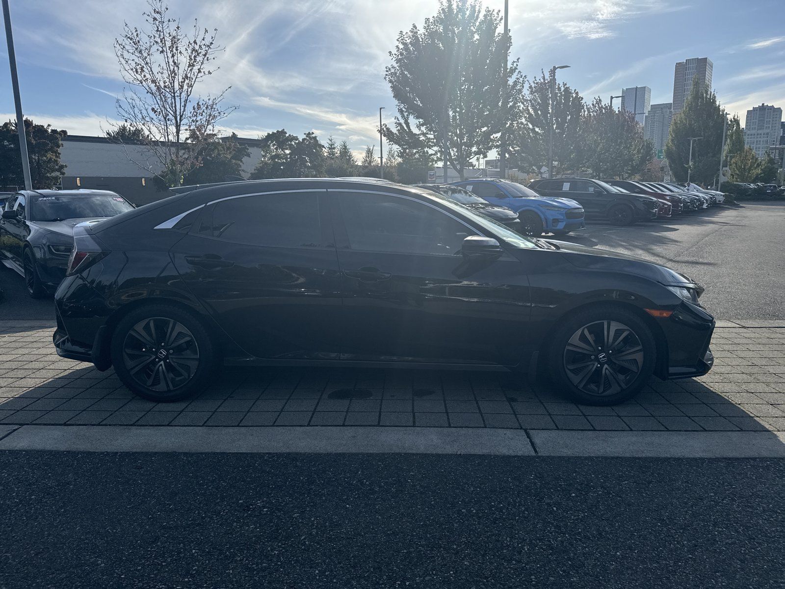Used 2017 Honda Civic EX image 4